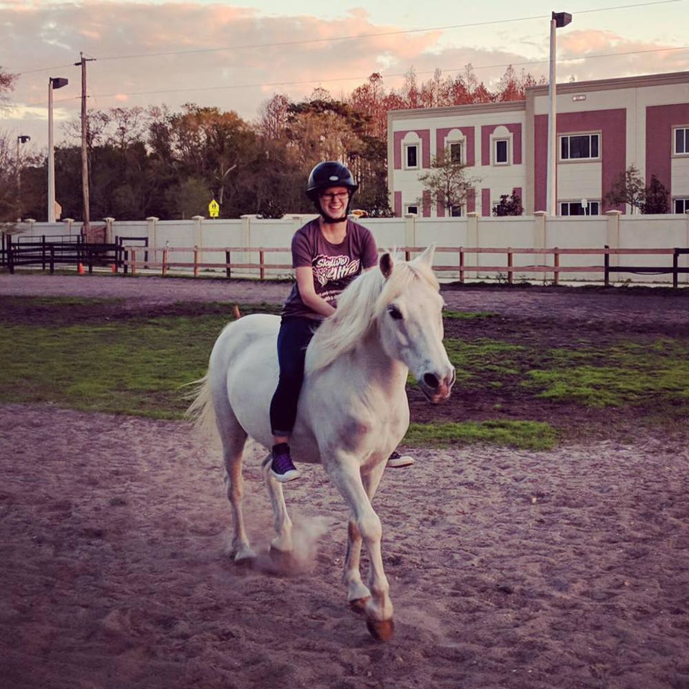 Meet your Posher, Courtney